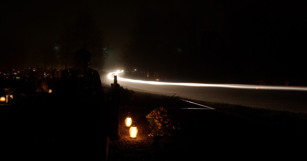 Ghost of cemetery (1936 x 1014)